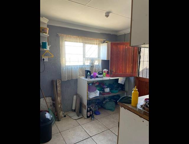 2 BEDROOM HOUSE FOR SALE IN DIAZVILLE